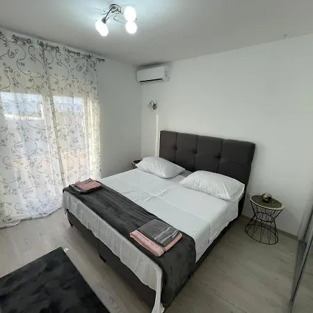 Apartamento Ivo&lenda2 *